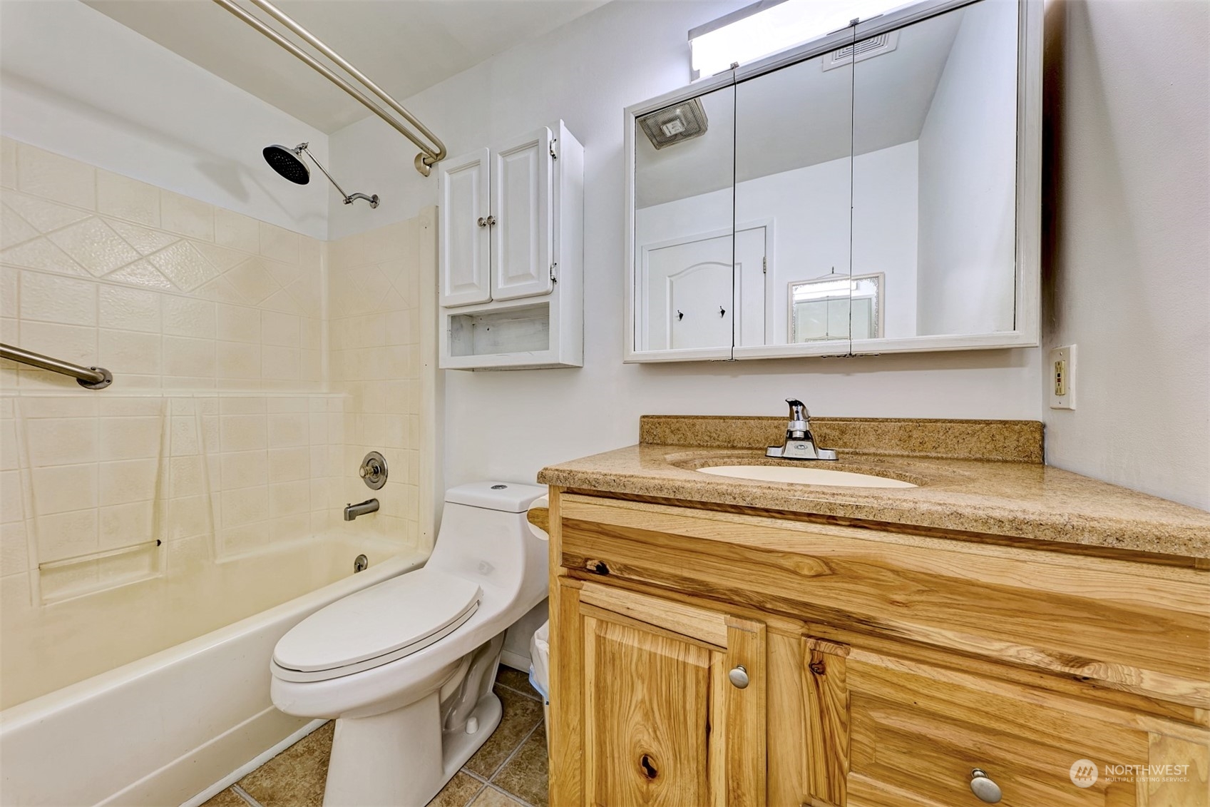 6545 East Grapeview Loop Road Allyn, WA 98524 - Photo 15 of 40 Gallery Image 15