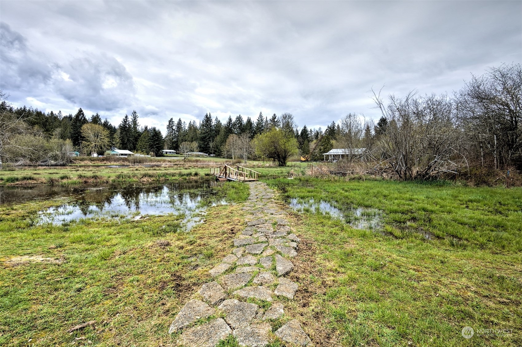 6545 East Grapeview Loop Road Allyn, WA 98524 - Photo 34 of 40 Gallery Image 34