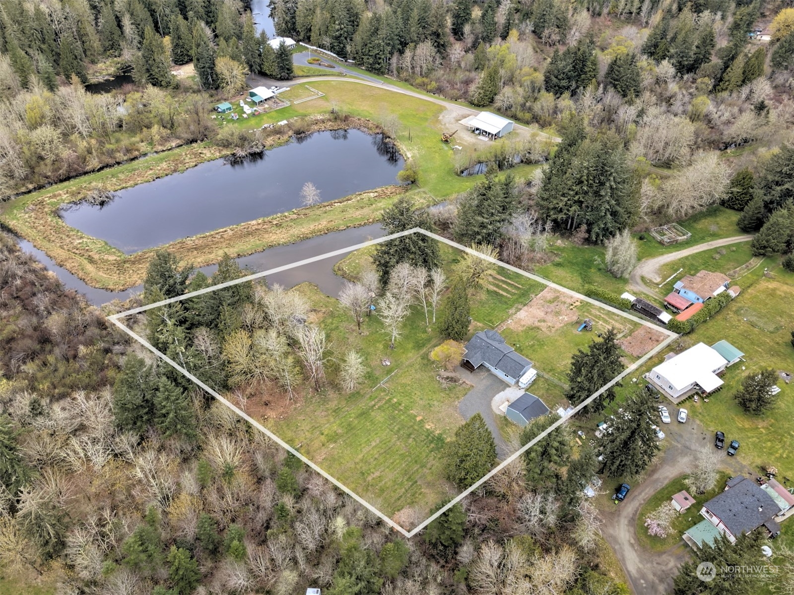 6545 East Grapeview Loop Road Allyn, WA 98524 - Photo 36 of 40 Gallery Image 36