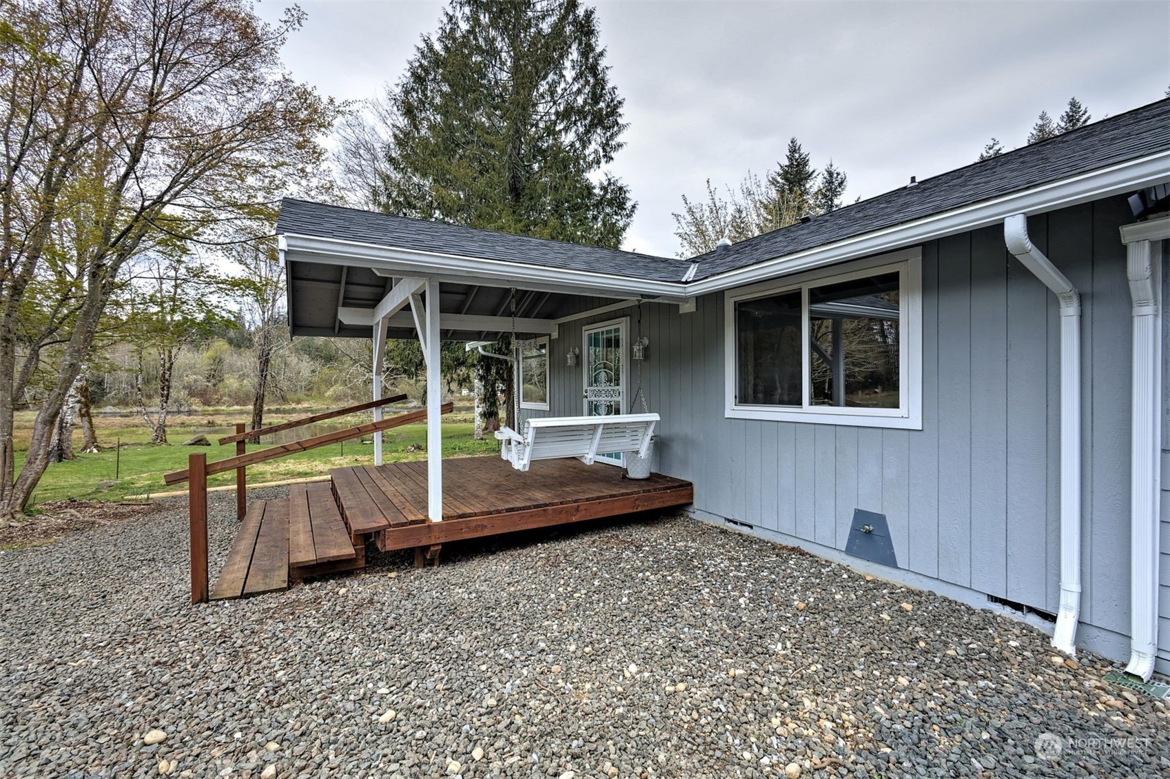6545 East Grapeview Loop Road Allyn, WA 98524 - Photo 4 of 40 Gallery Image 4