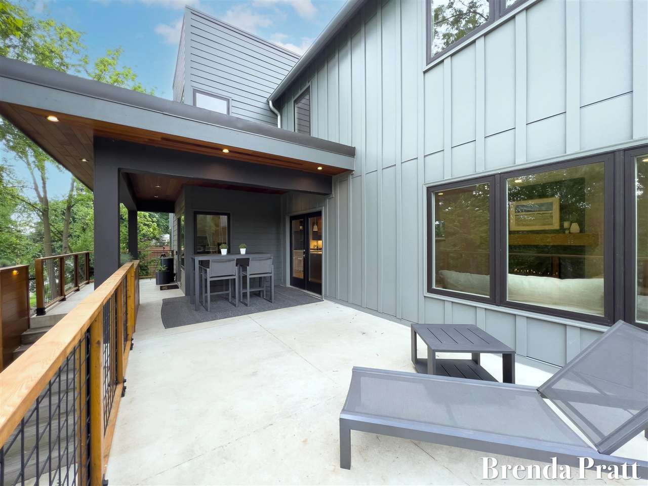 509 Manhattan Road East Grand Rapids, MI 49506 - Photo 12 of 48