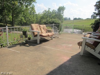 57246 Stumptown Road Barnesville, OH 43713 - Photo 8 of 11 Gallery Image 8