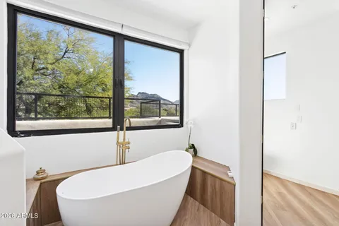 $5,975,000 | 9350 East Via Del Sol Drive, Scottsdale, AZ 85255