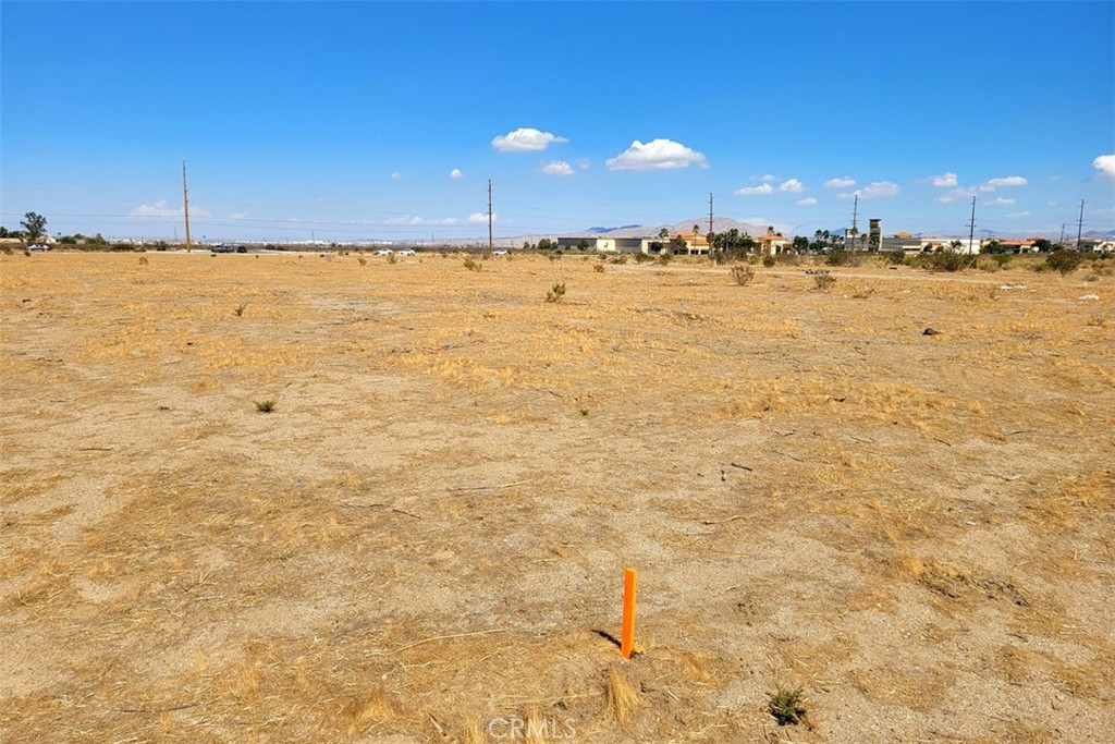 9 Palmdale Road Victorville, CA 92392 - Photo 17 of 24