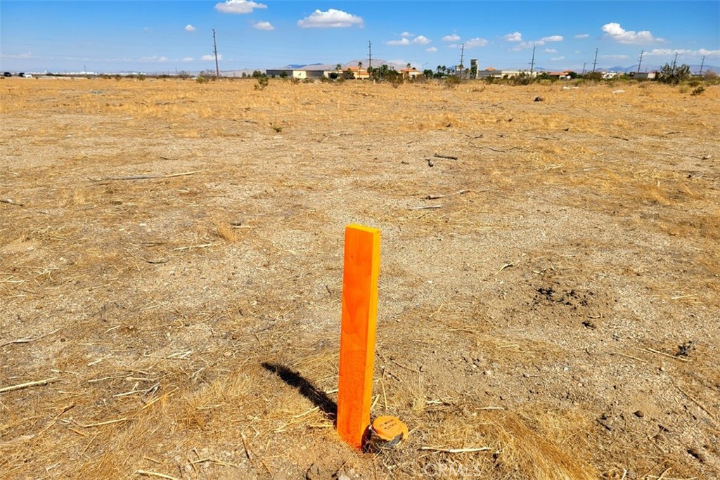 9 Palmdale Road Victorville, CA 92392 - Photo 18 of 24