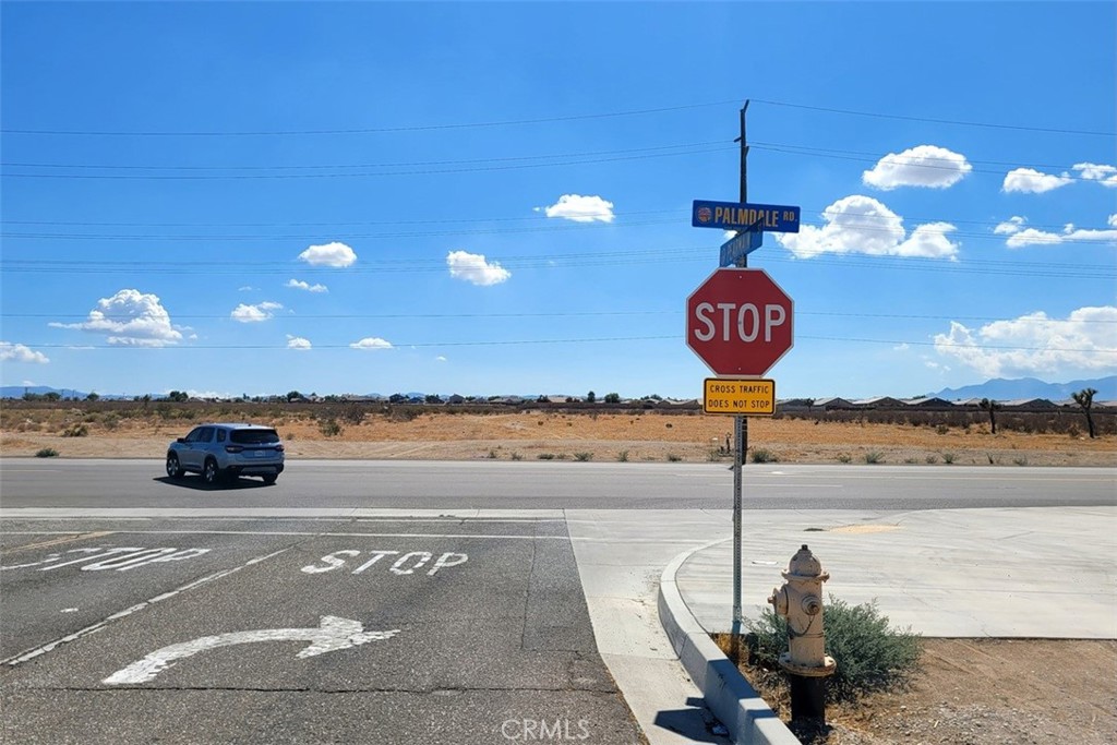 9 Palmdale Road Victorville, CA 92392 - Photo 6 of 24