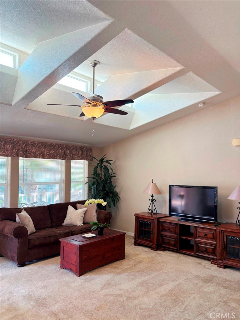 14851 Jeffrey Road, Unit 38 Irvine, CA 92618 - Photo 4 of 10