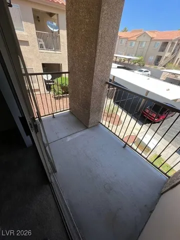 $1,050 | 2110 Los Feliz Street, Unit 2037, Las Vegas, NV 89156