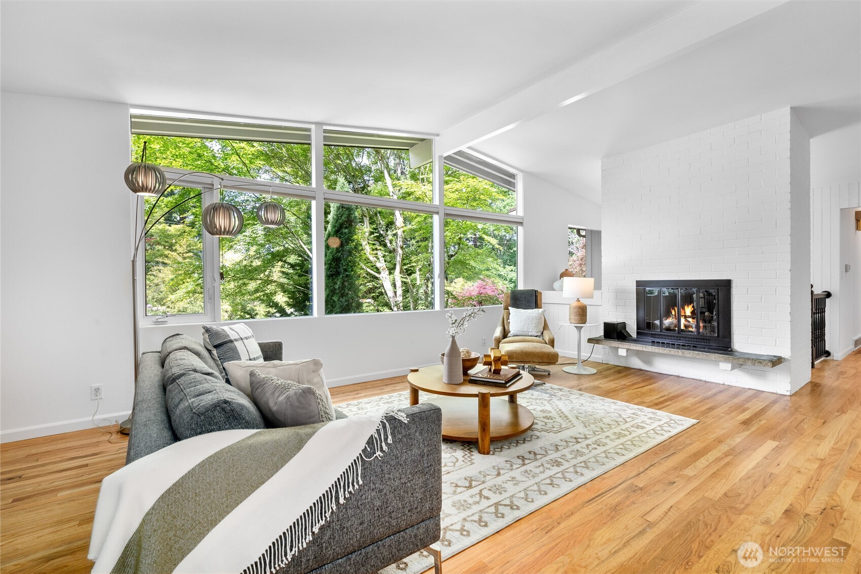 5 Wembley Lane Mercer Island, WA 98040 - Photo 3 of 40 a living room with furniture and a large window