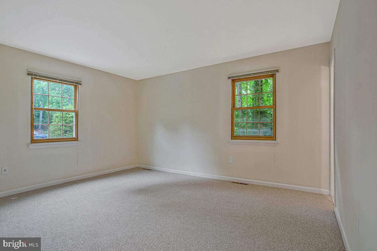 607 Ridge Drive Annapolis, MD 21403 - Photo 11 of 30