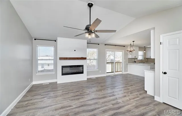 $259,900 | 121 Falcon Way, Winfield, MO 63389