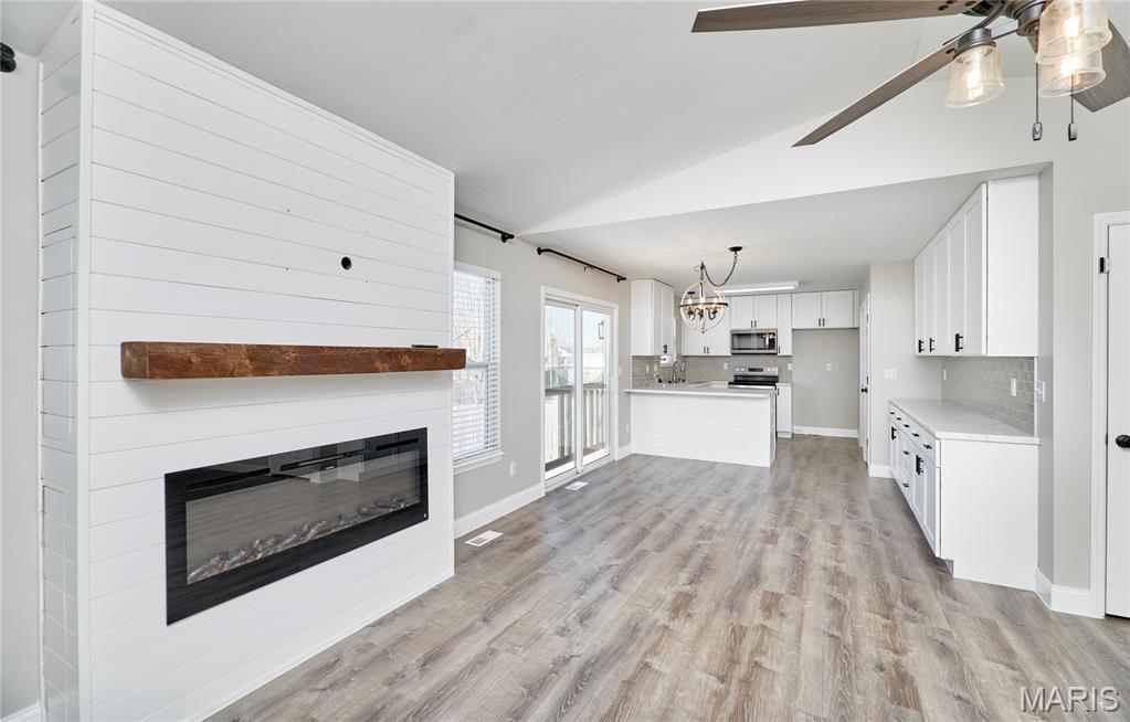 121 Falcon Way Winfield, MO 63389 - Photo 12 of 66