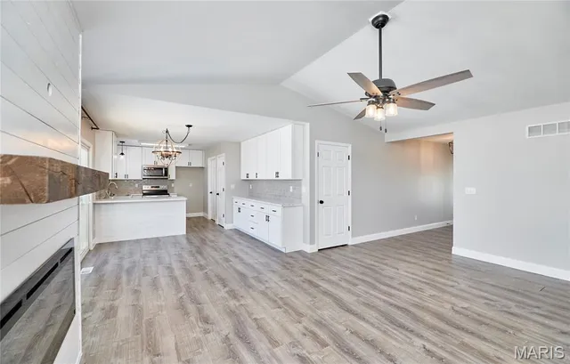 $259,900 | 121 Falcon Way, Winfield, MO 63389