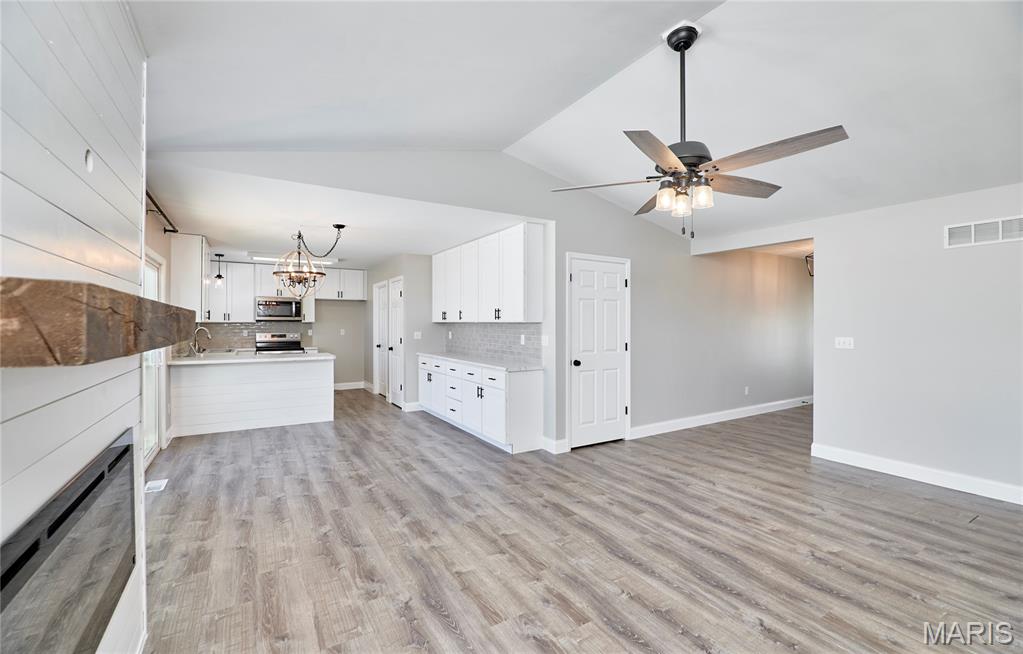 121 Falcon Way Winfield, MO 63389 - Photo 13 of 66