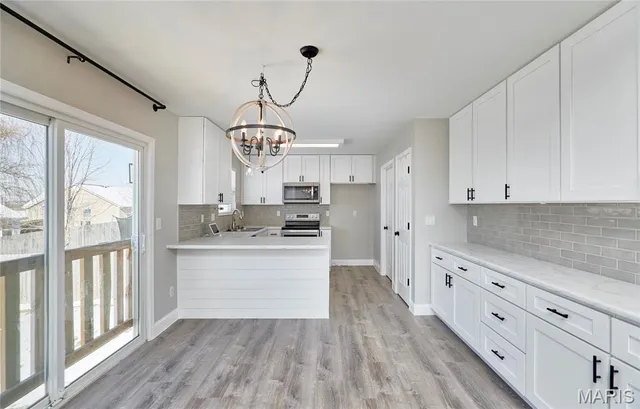 $259,900 | 121 Falcon Way, Winfield, MO 63389