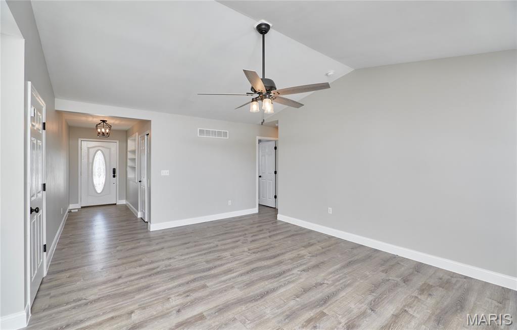 121 Falcon Way Winfield, MO 63389 - Photo 17 of 66