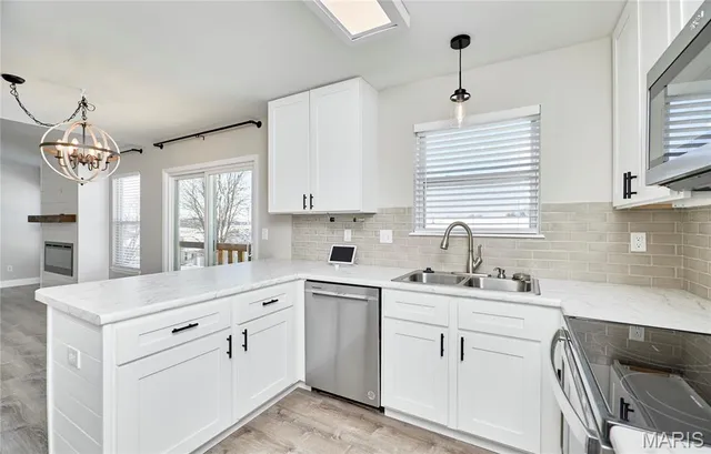 $259,900 | 121 Falcon Way, Winfield, MO 63389