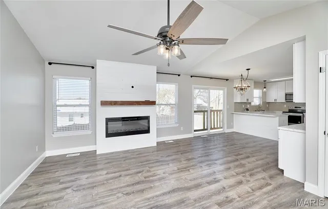 $259,900 | 121 Falcon Way, Winfield, MO 63389