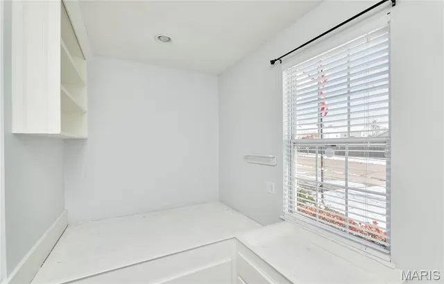 $259,900 | 121 Falcon Way, Winfield, MO 63389