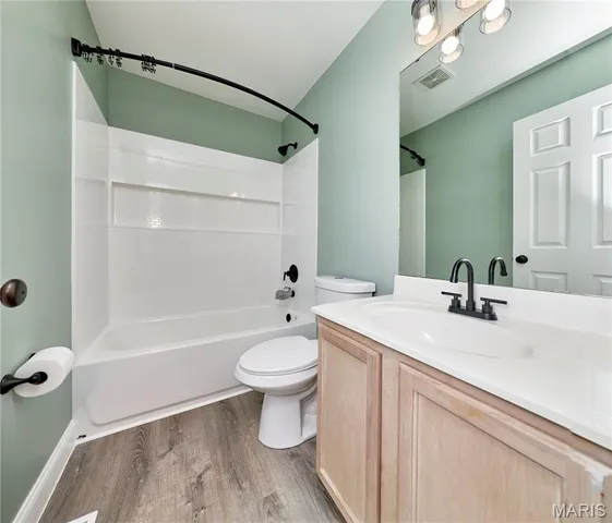 $259,900 | 121 Falcon Way, Winfield, MO 63389