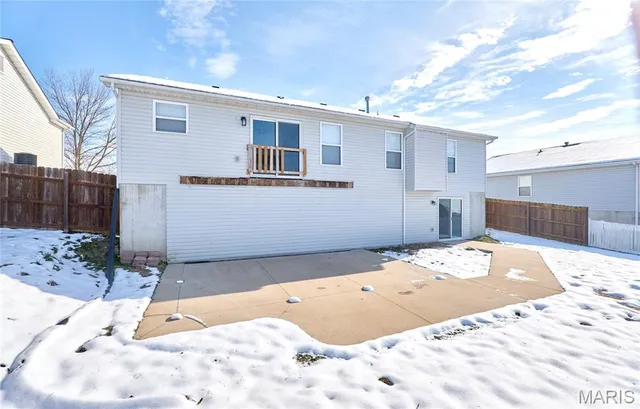 $259,900 | 121 Falcon Way, Winfield, MO 63389