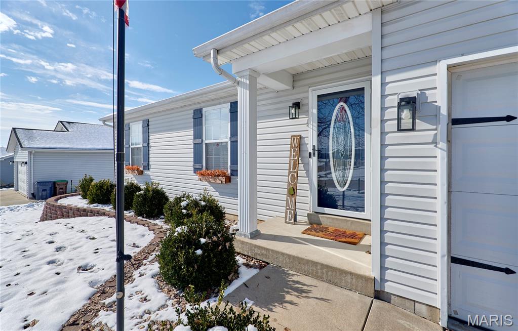 121 Falcon Way Winfield, MO 63389 - Photo 7 of 66