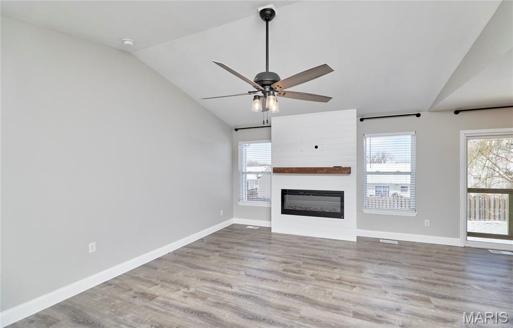 121 Falcon Way Winfield, MO 63389 - Photo 10 of 66