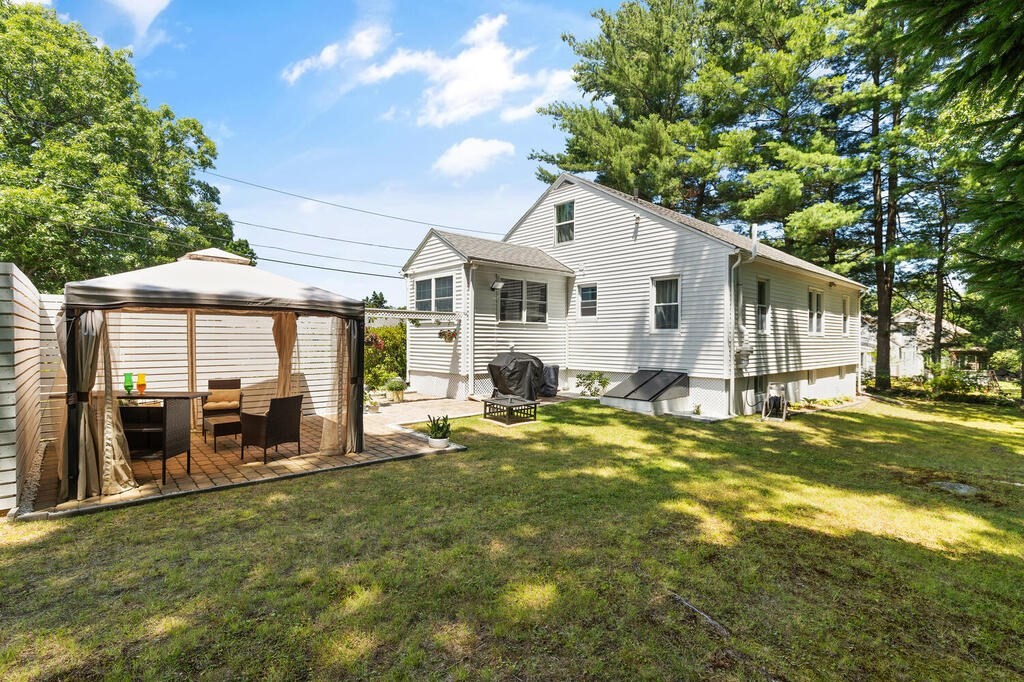 14 Orton Street Worcester, MA 01604 - Photo 31 of 33