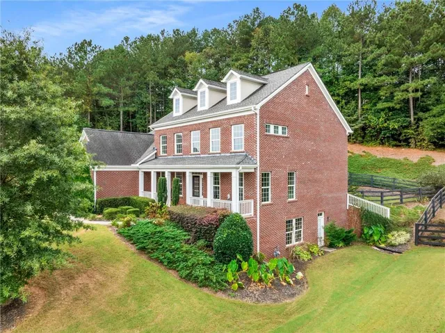 $800,000 | 107 Millstone Manor Court, Woodstock, GA 30188