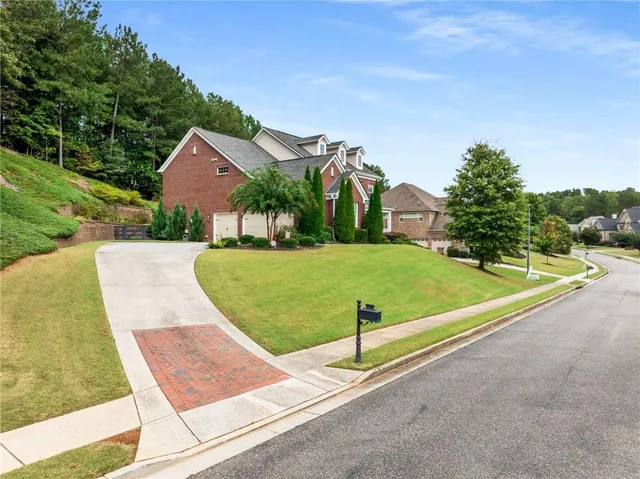 $800,000 | 107 Millstone Manor Court, Woodstock, GA 30188
