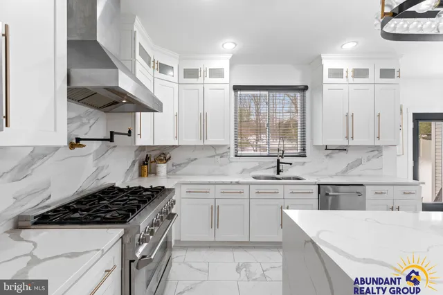 $925,000 | 24 Exton Circle, Cherry Hill, NJ 08003