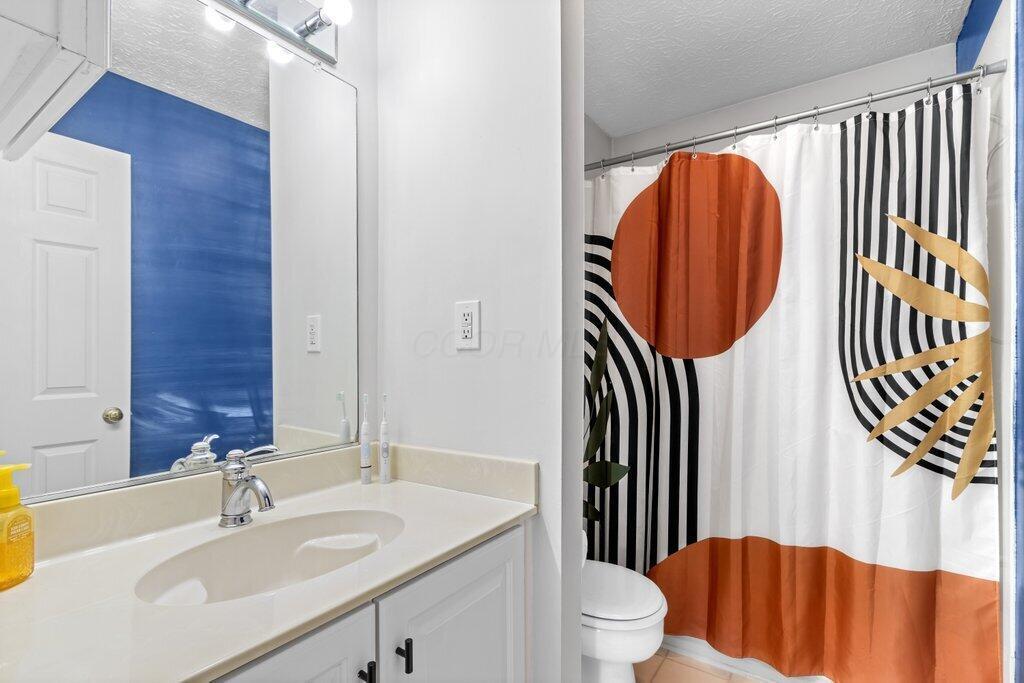 372 Edinburgh Road Dublin, OH 43017 - Photo 19 of 30 372 Edinburgh Road-19.jpg-SMALL