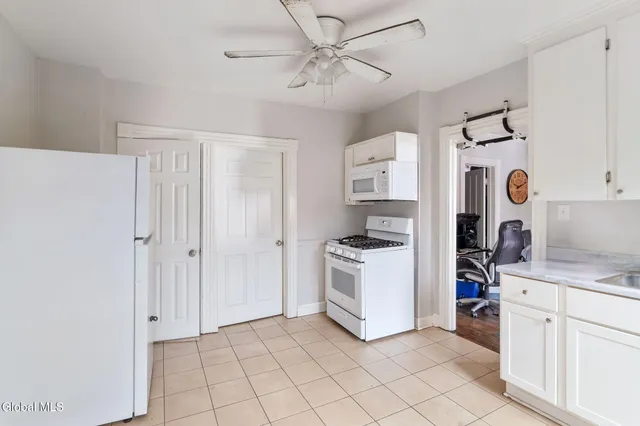 $300,000 | 918 Park Avenue, Schenectady, NY 12308