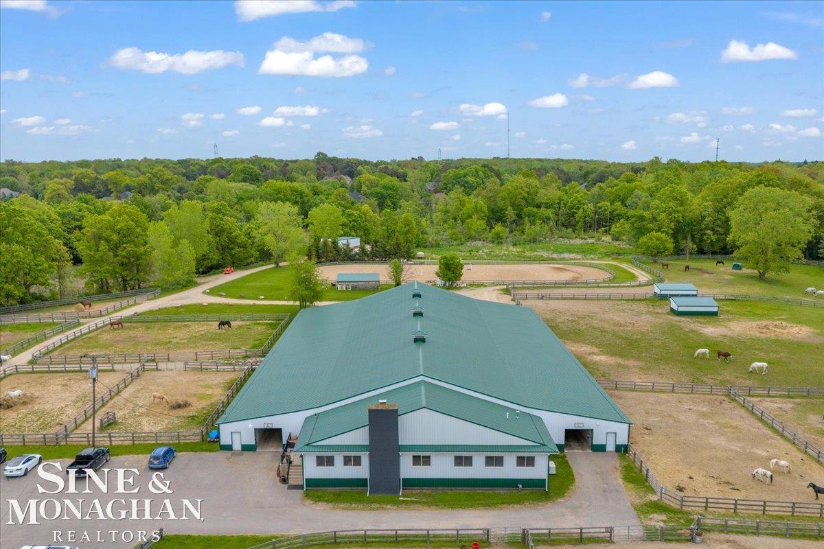 270 North Rochester Road Leonard, MI 48367 - Photo 1 of 62 50177041-6982a8da-88ab-44e3-9d4b-5af1e6d1038f.JPG