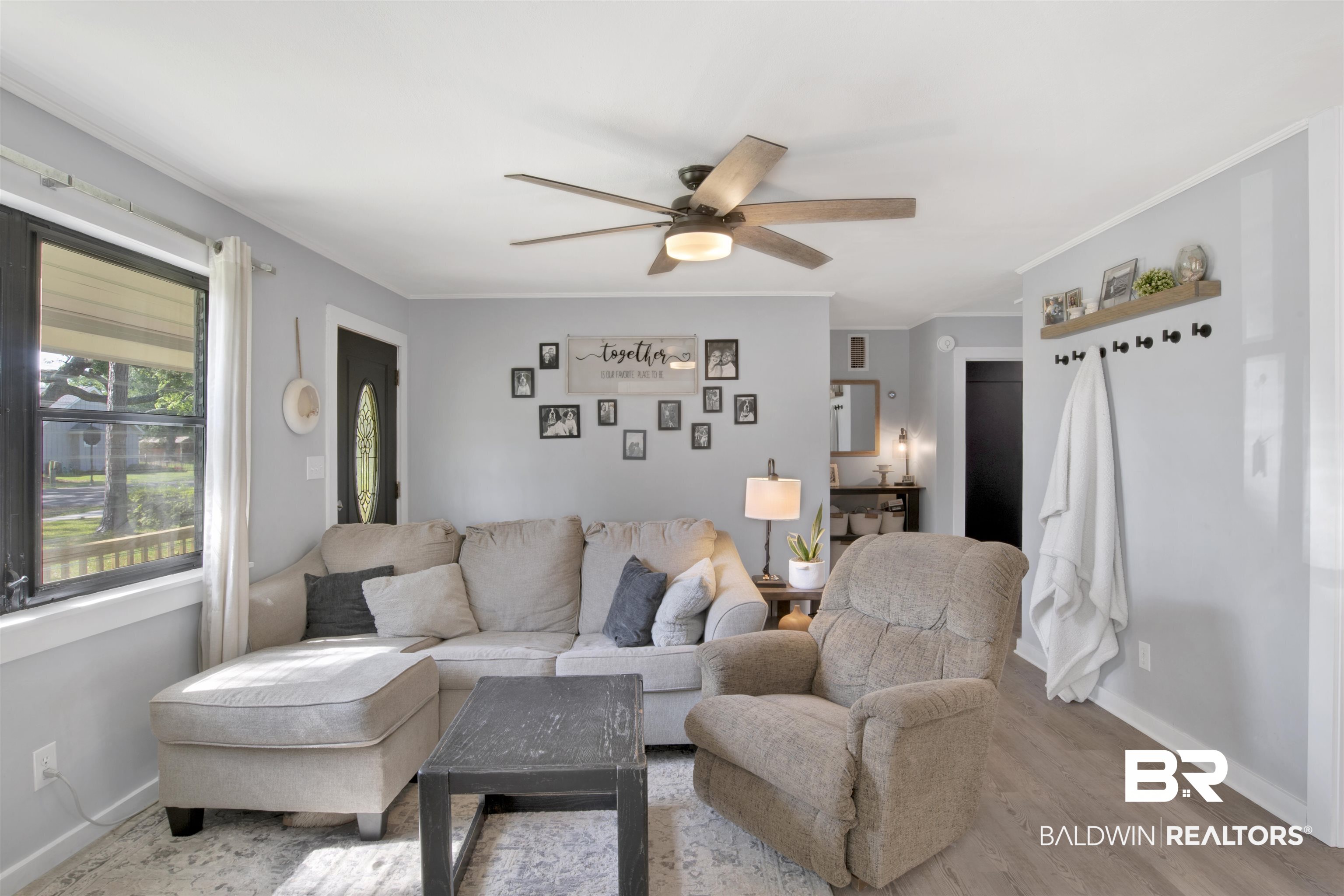 1106 North Pine Street Loxley, AL 36551 - Photo 4 of 32 Living Room