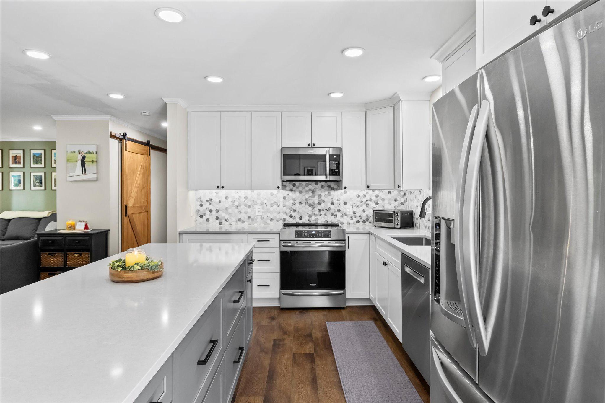 230 Richards Ferry Road Fredericksburg, VA 22406 - Photo 21 of 96 Stainless steel appliances.