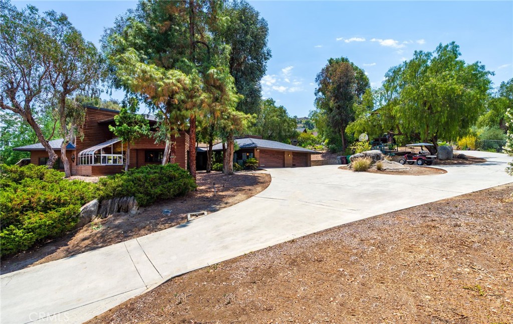 27411 Big Springs Ranch Road Hemet, CA 92544 - Photo 1 of 1 Front