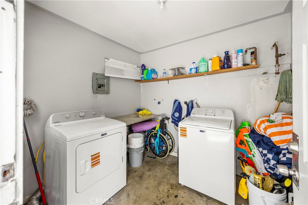 1219 South Downey Road Los Angeles, CA 90023 - Photo 19 of 25