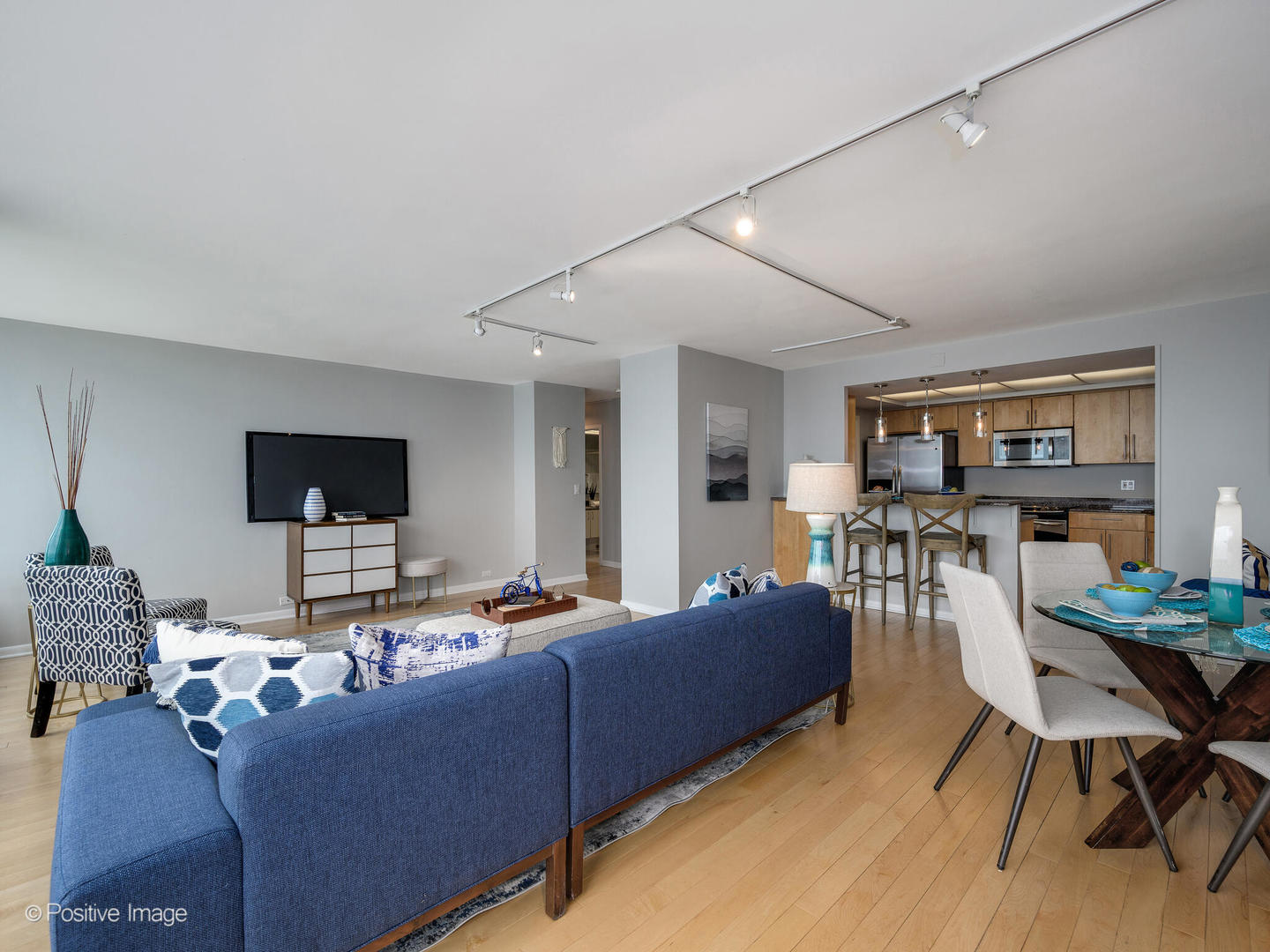 155 North Harbor Drive, Unit 2011 Chicago, IL 60601 - Photo 10 of 30