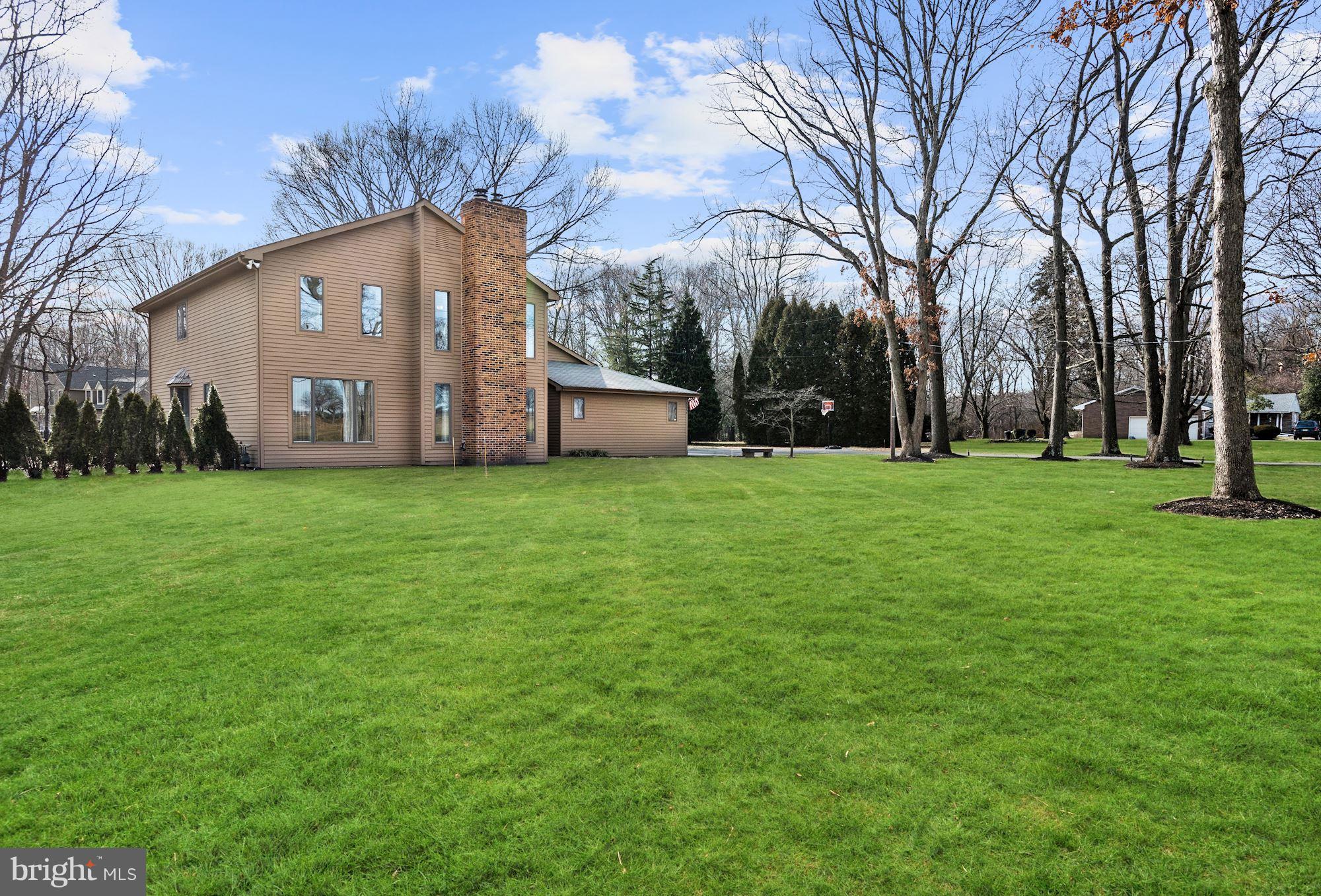 692 Woodlane Road Westampton, NJ 08060 - Photo 2 of 59 Exterior Front