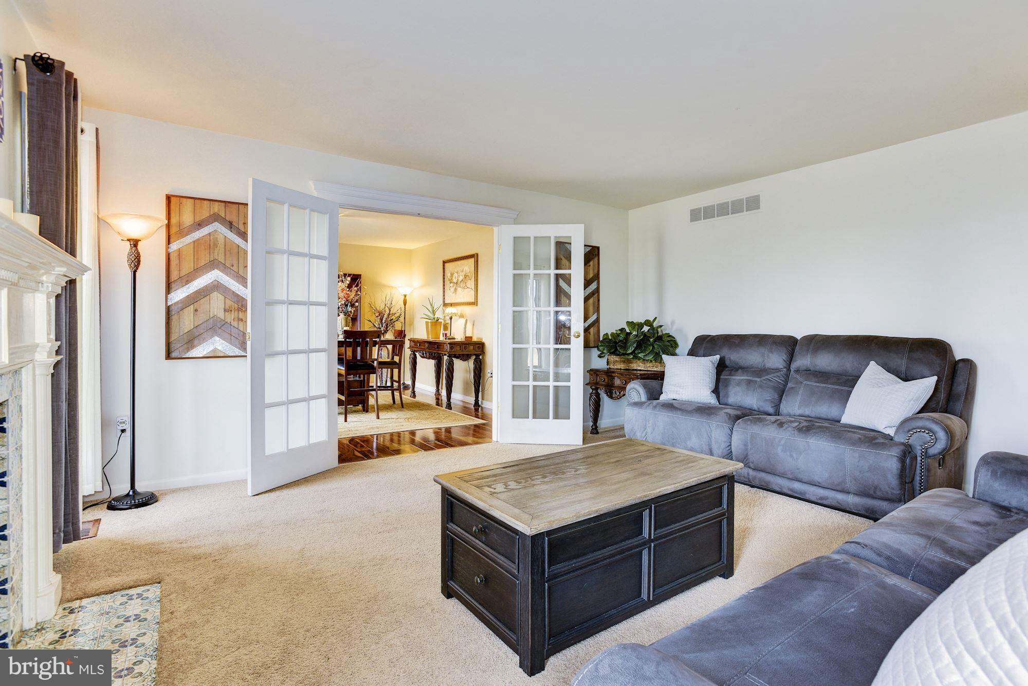 692 Woodlane Road Westampton, NJ 08060 - Photo 23 of 59 Formal Living Room