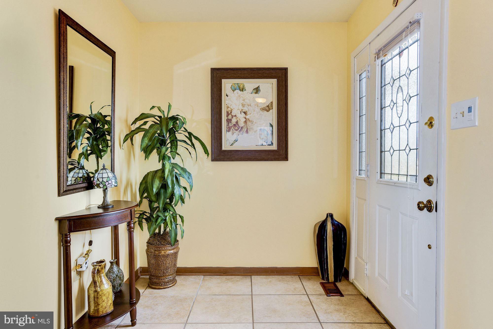 692 Woodlane Road Westampton, NJ 08060 - Photo 4 of 59 Foyer