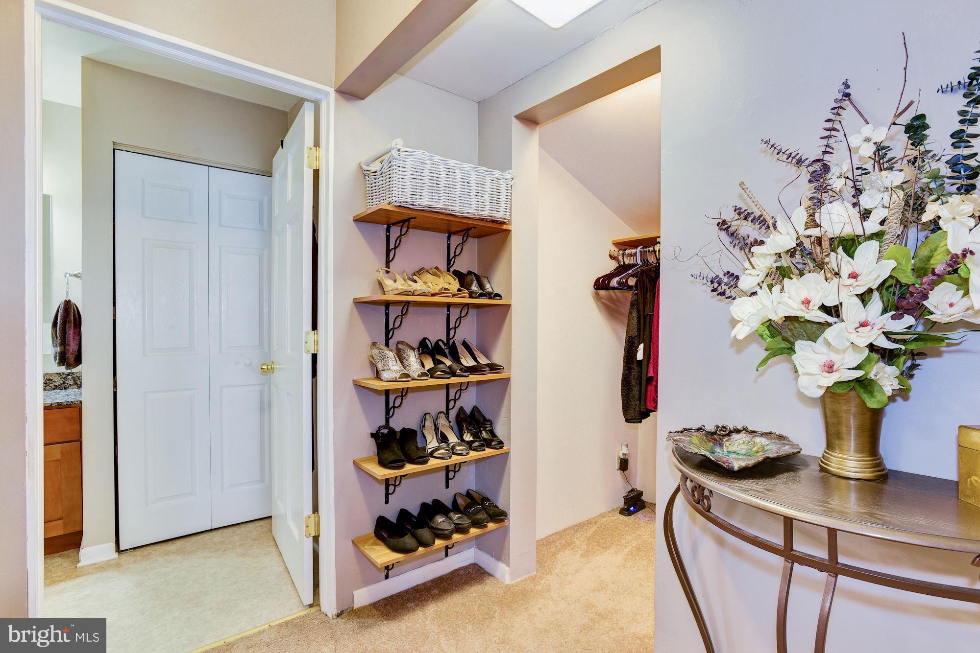 692 Woodlane Road Westampton, NJ 08060 - Photo 36 of 59 Walk-in Closet