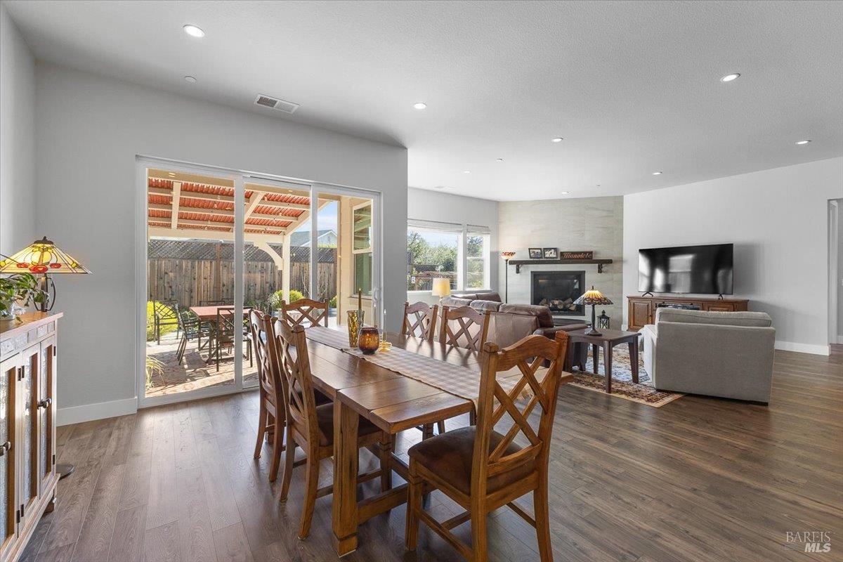 573 Misty Court Santa Rosa, CA 95403 - Photo 11 of 51