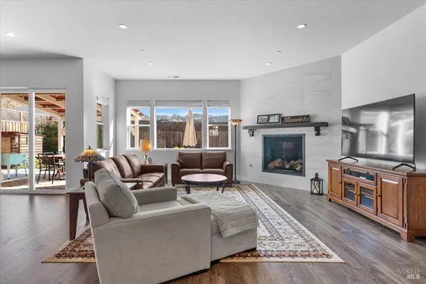$1,400,000 | 573 Misty Court, Santa Rosa, CA 95403