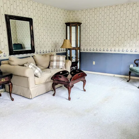 $362,400 | 41 Walnut Hill Drive, Worcester, MA 01602