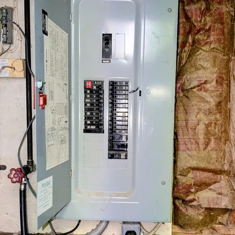 $362,400 | 41 Walnut Hill Drive, Worcester, MA 01602