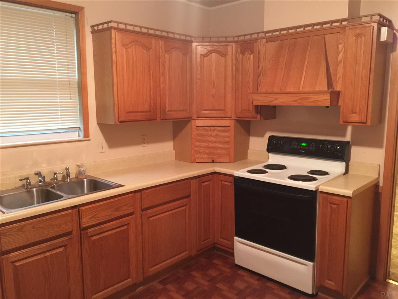 577 West Roberts Road Cantonment, FL 32533 - Photo 11 of 25 Gallery Image 11