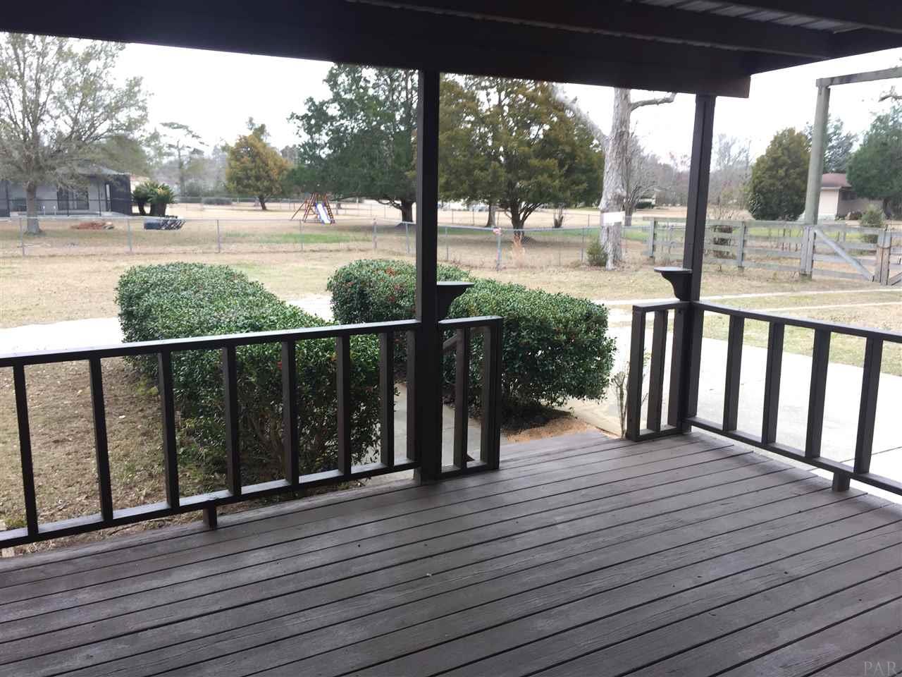 577 West Roberts Road Cantonment, FL 32533 - Photo 6 of 25 Gallery Image 6