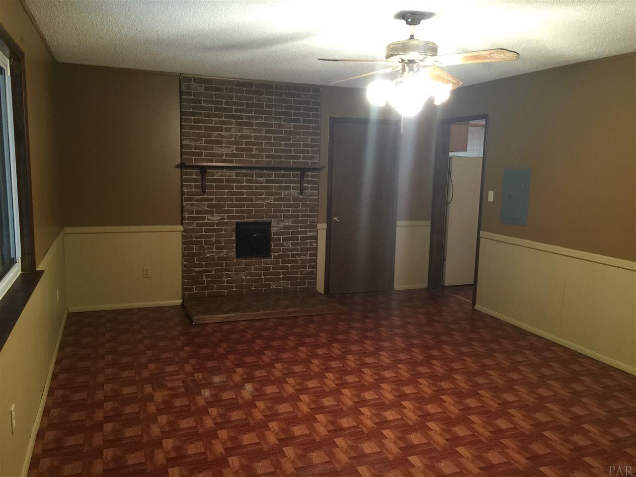 577 West Roberts Road Cantonment, FL 32533 - Photo 8 of 25 Gallery Image 8